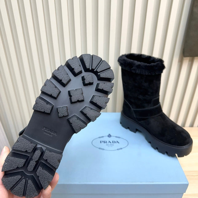 PRADA 25S MARTIN BOOTS IN DARK NAVY BLUE SUEDE FUR-LINED