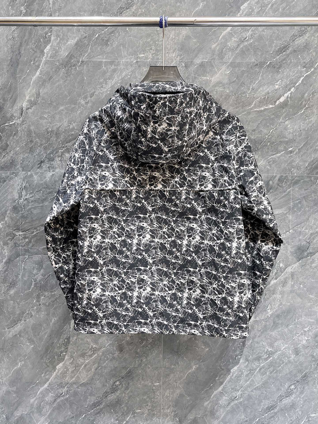 LV BLACK MIX WHITE MONOGRAM JACKET 239557