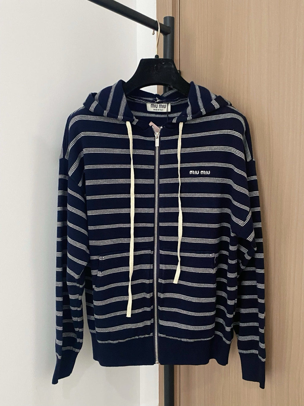 MIUMIU CARDIGAN STYLE 215