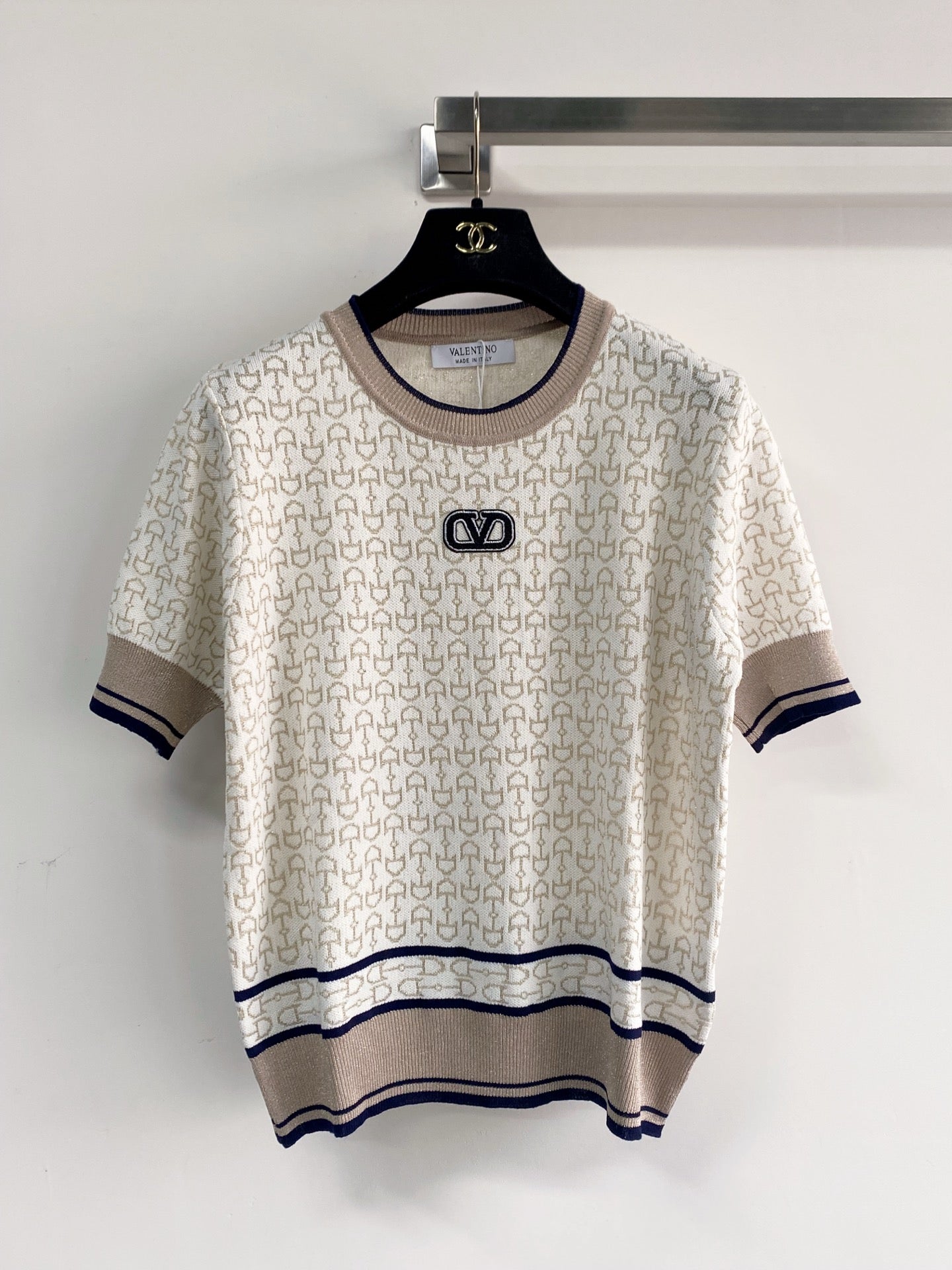 VALENTINO 26S SHORT-SLEEVE SWEATER STYLE 108