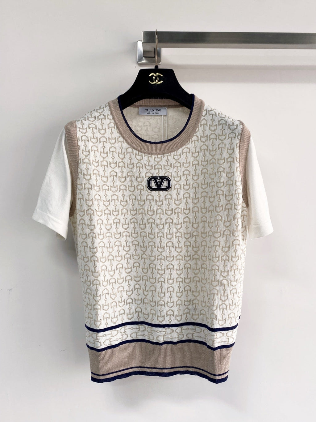 VALENTINO 26S SHORT-SLEEVE SWEATER STYLE 109