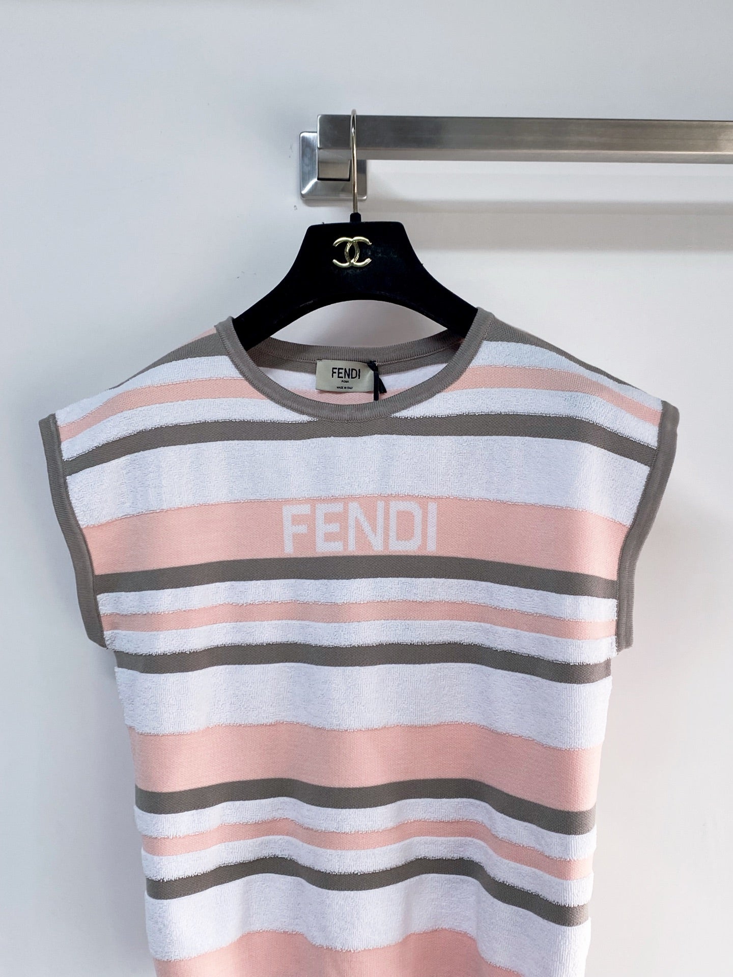 FENDI 26S SHORT SLEEVE KNIT TOP 138