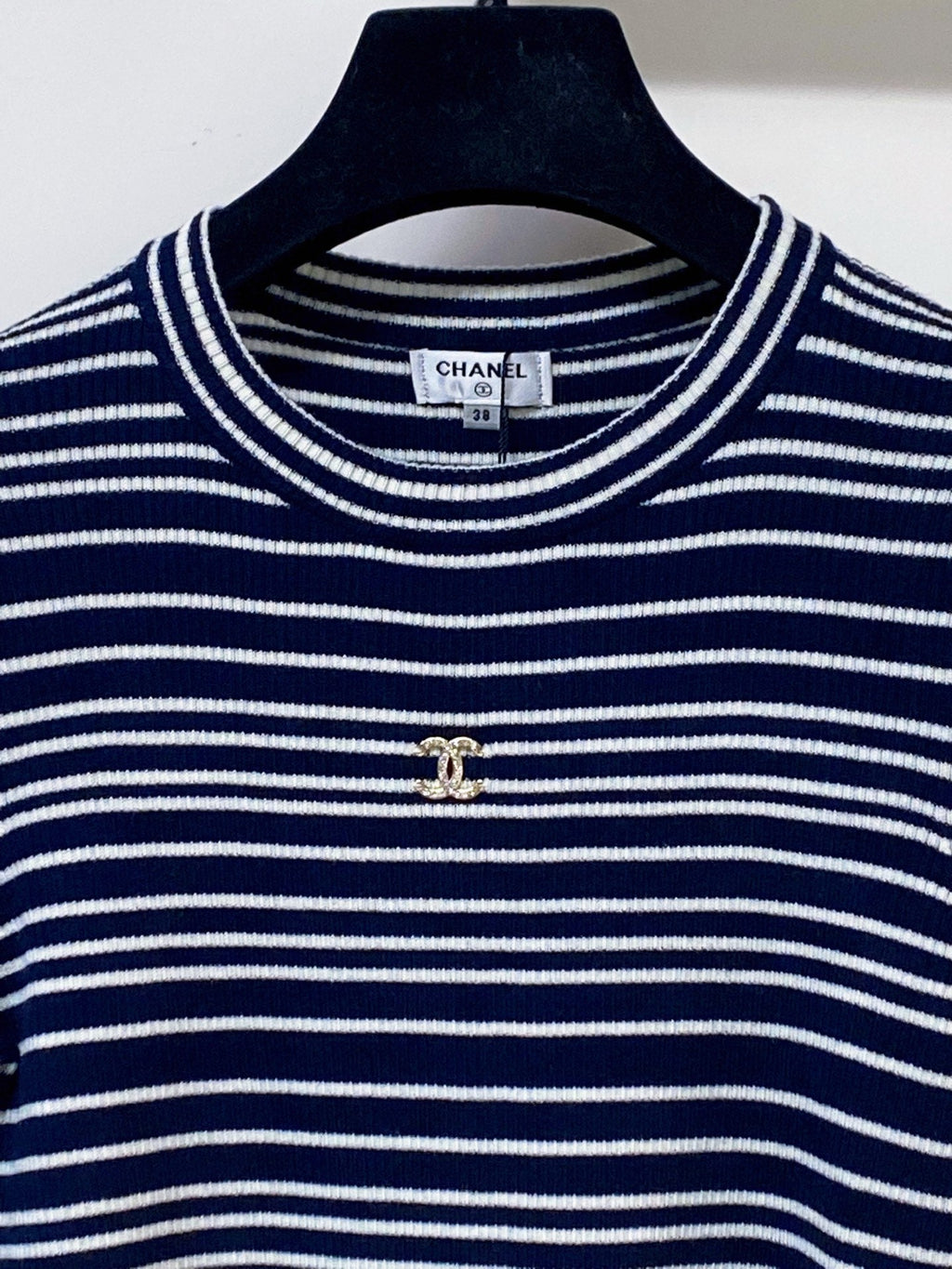 CHANEL 26S SHORT-SLEEVE SWEATER STYLE 1052