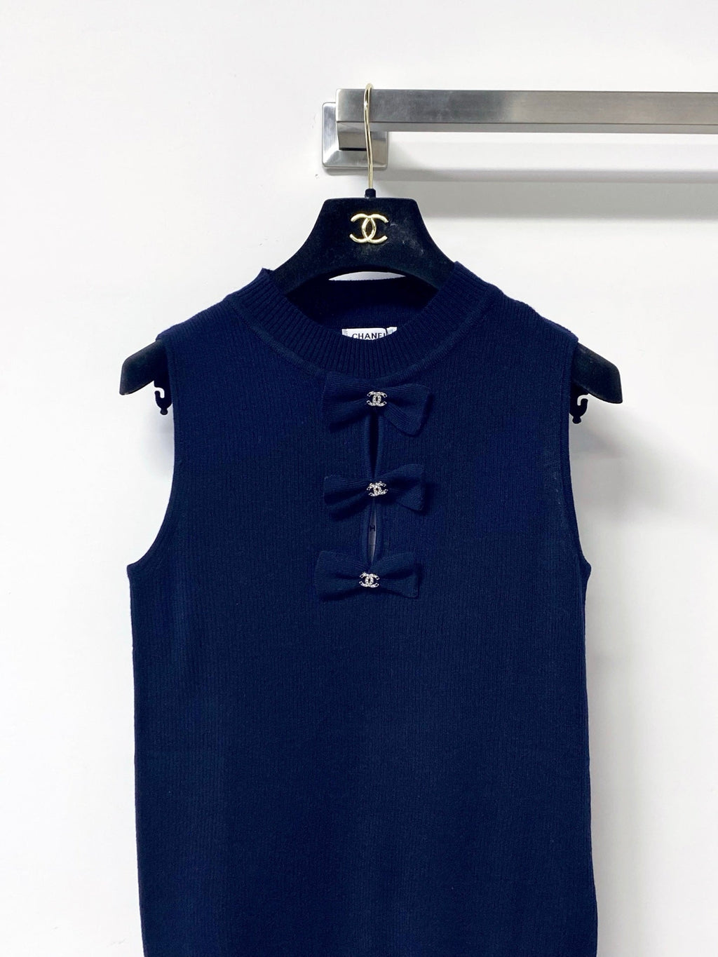 CHANEL 26S KNIT SLEEVELESS TOP STYLE 1209
