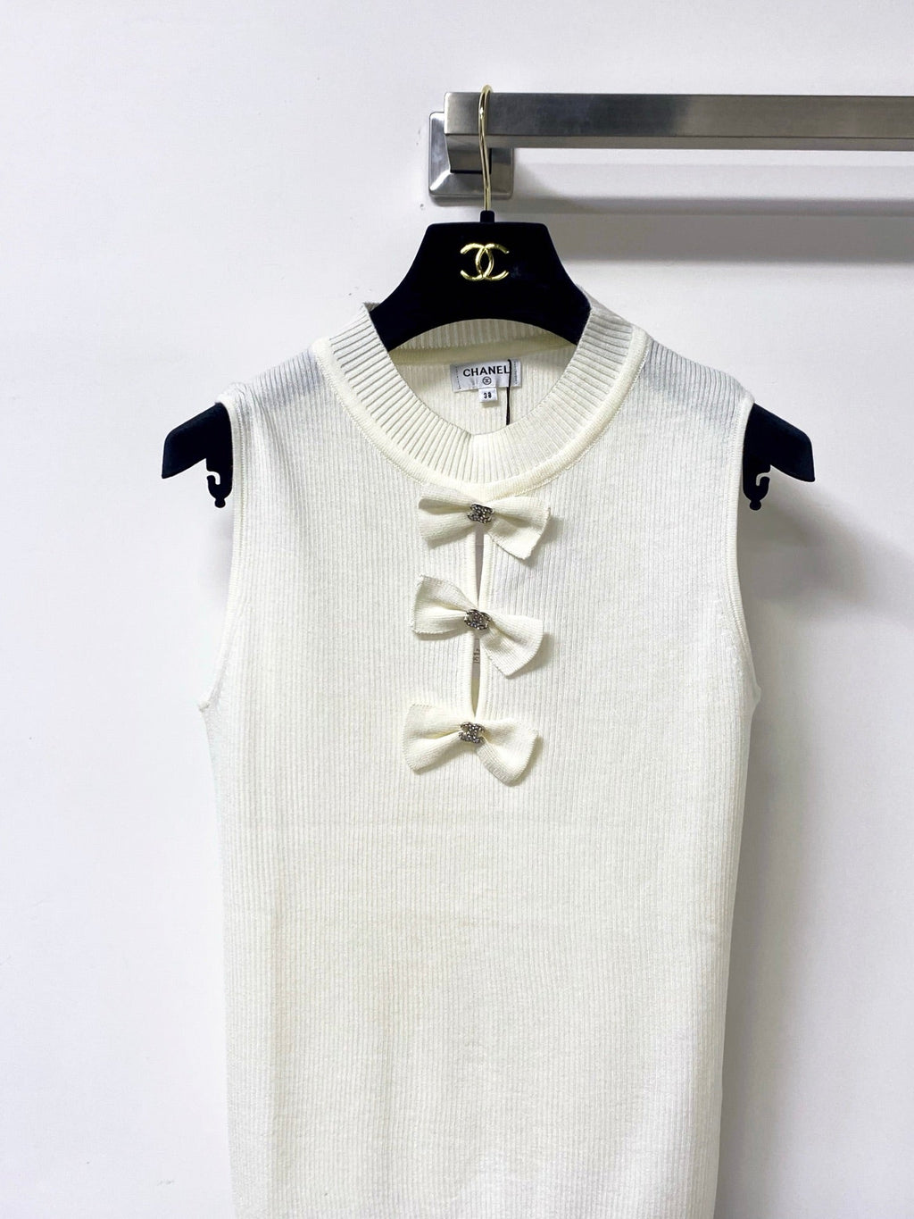 CHANEL 26S KNIT SLEEVELESS TOP STYLE 1207