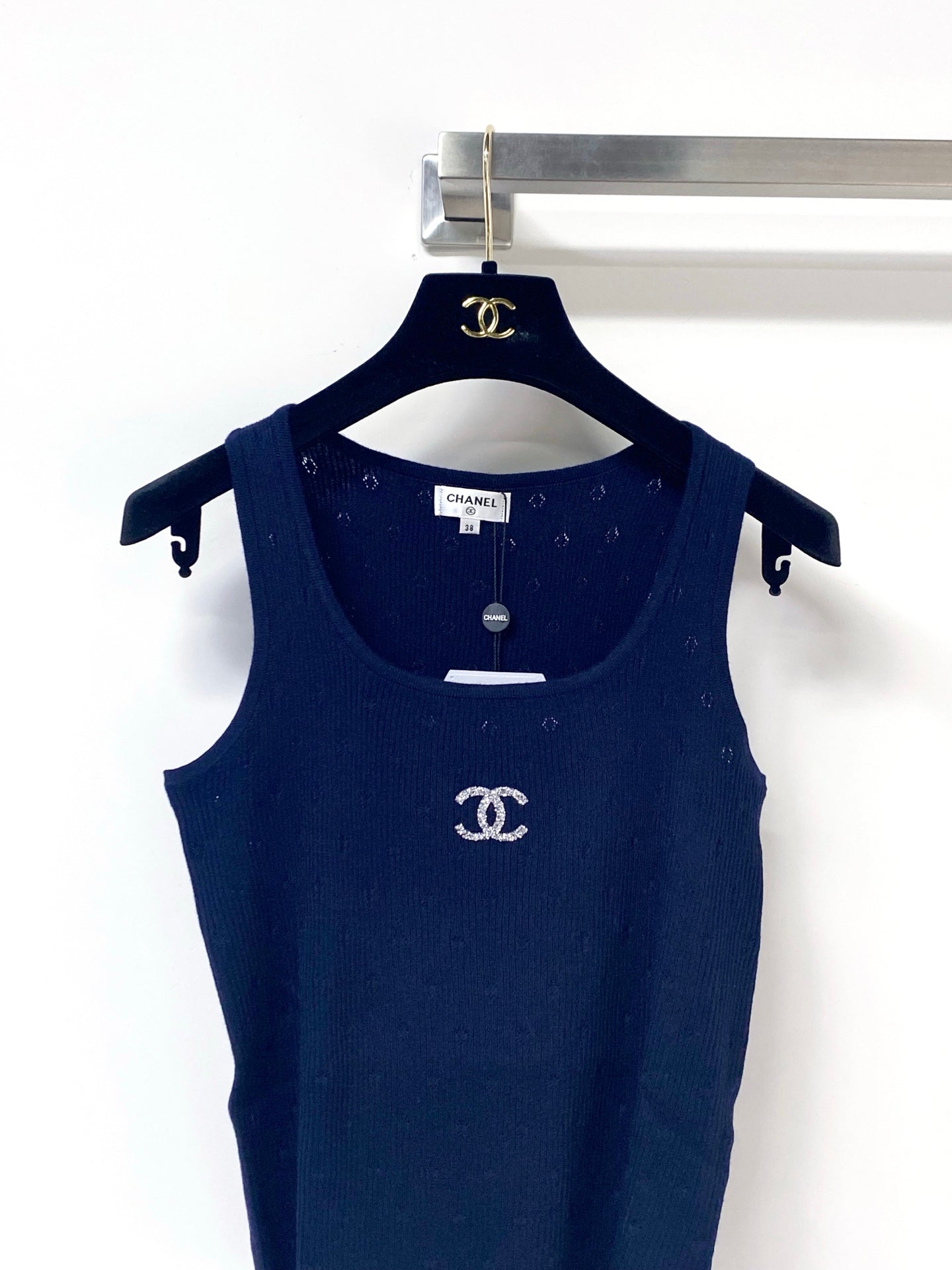 CHANEL 26S KNITTED SLEEVELESS TOP STYLE 1175