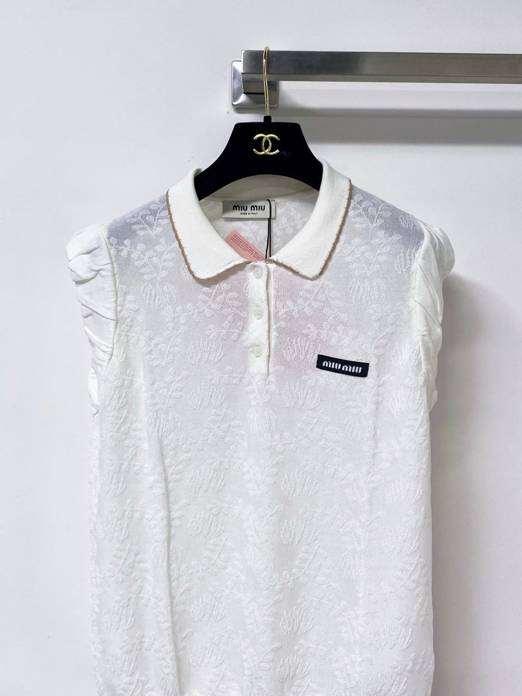 MIUMIU 26S SLEEVELESS KNIT POLO TOP 1149