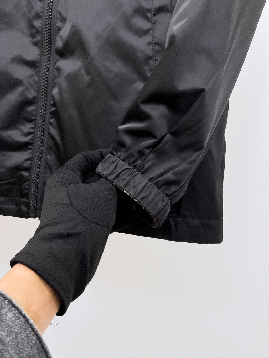LV DOUBLE-SIDED JACKET BLACK AND BROWN 239023