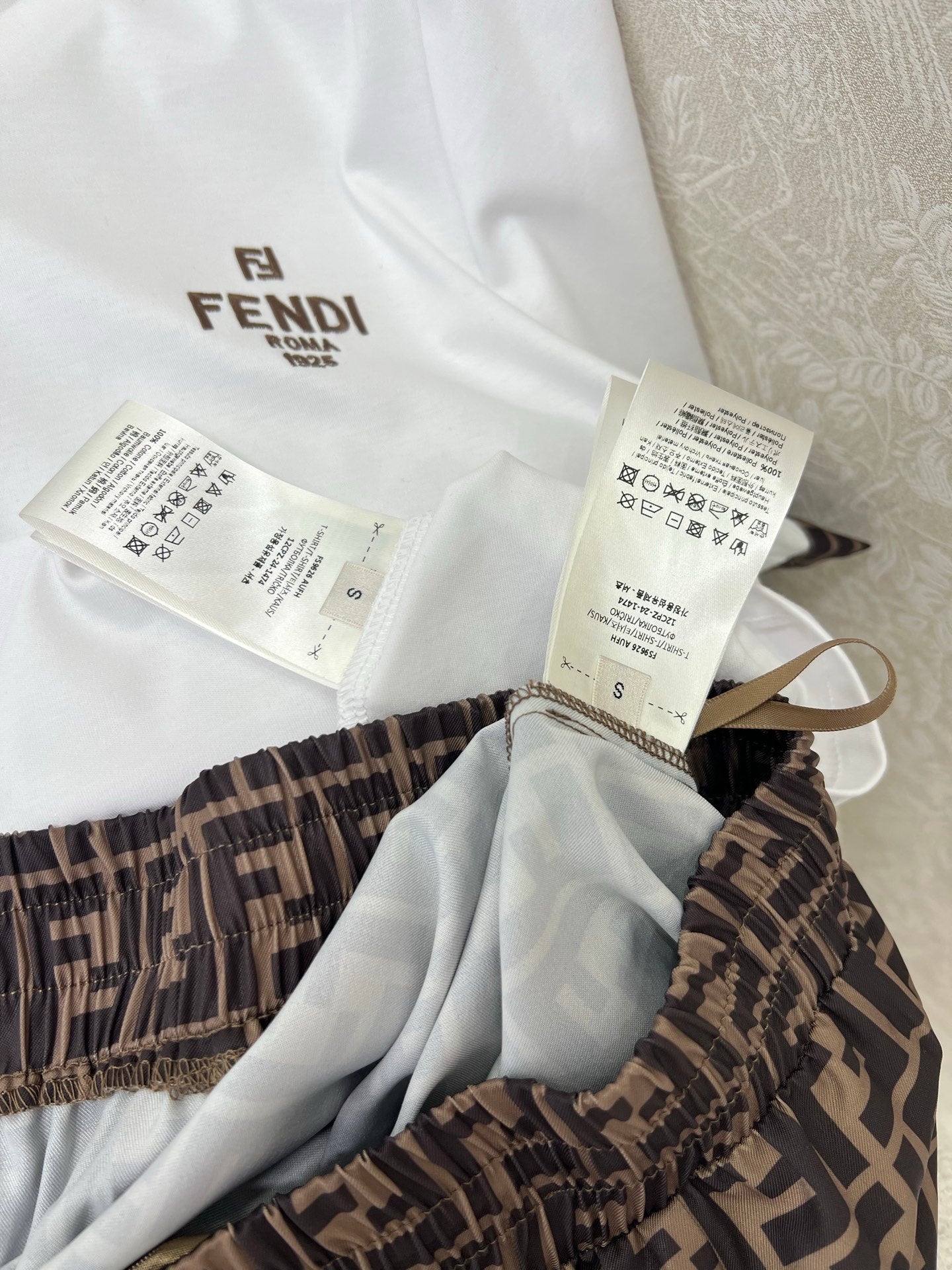 FENDI SHORT-SLEEVE T‑SHIRT AND LONG PANTS SET 275185