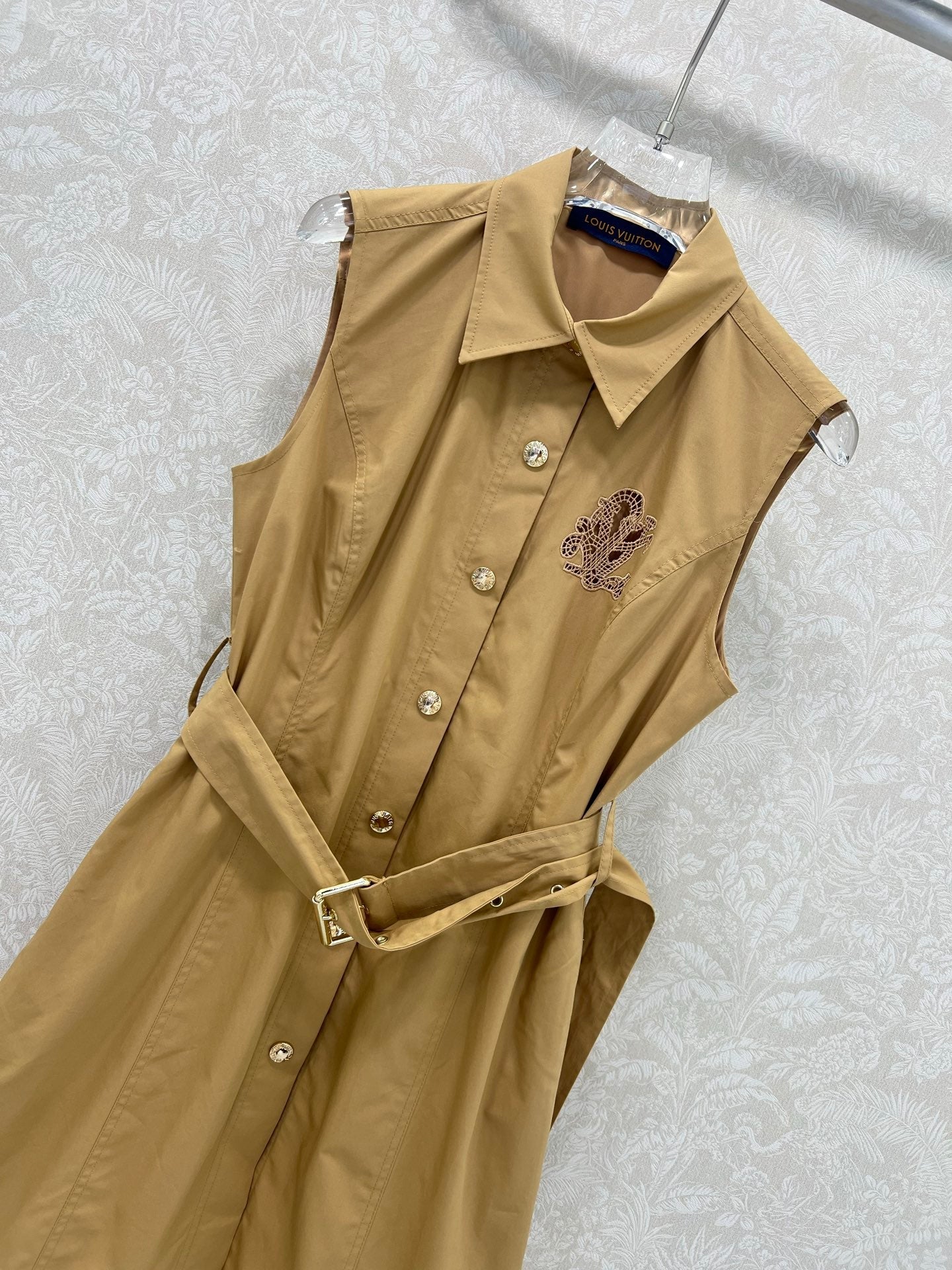 LV SLEEVELESS DRESS 272265