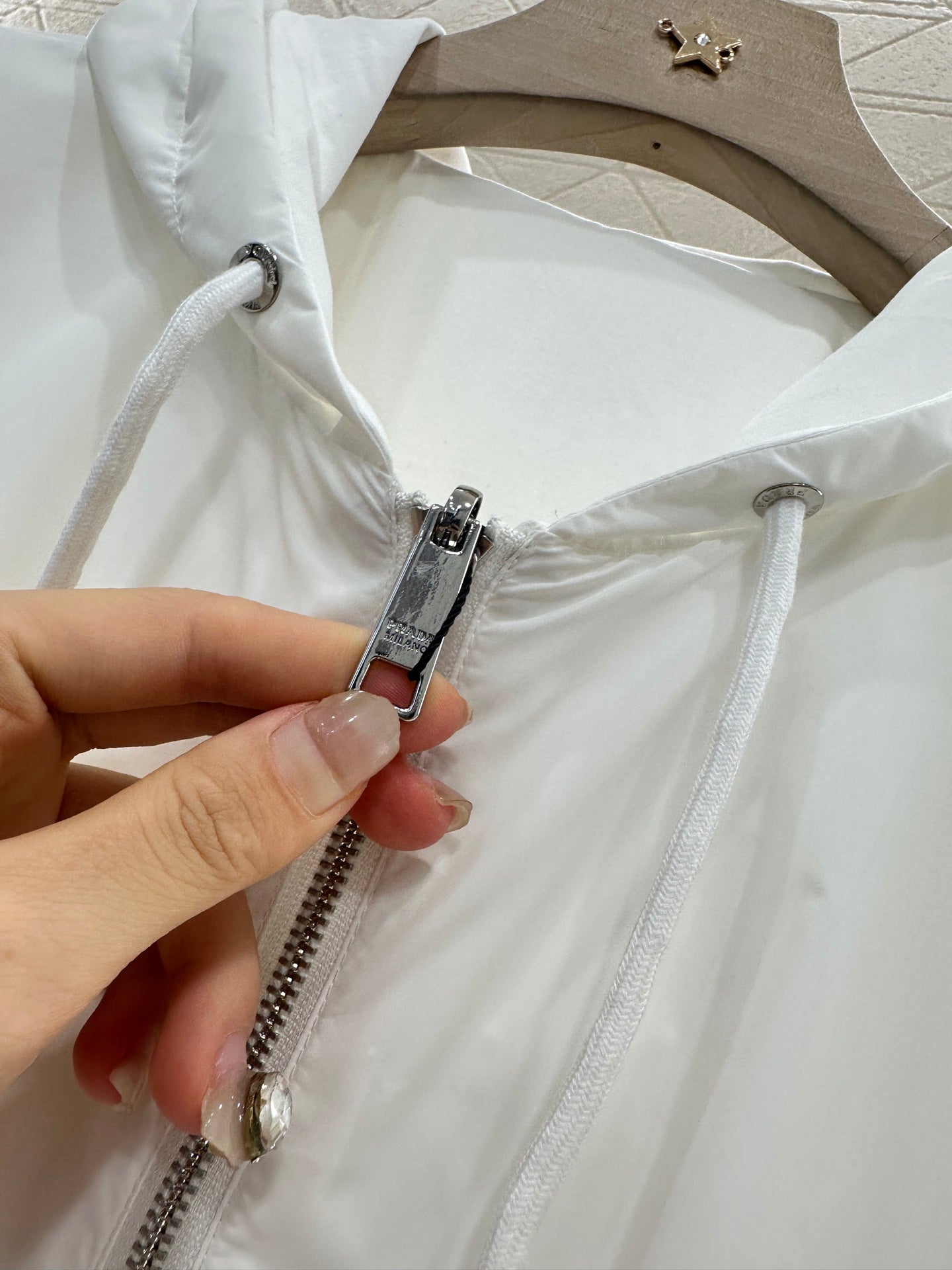 LV HOODED JACKET 272378