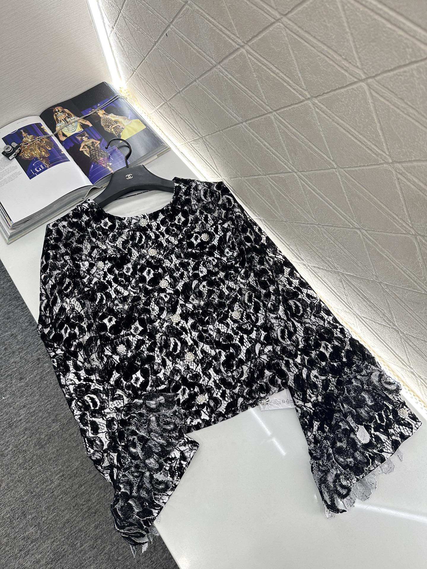 CHANEL 25S JACKET 401