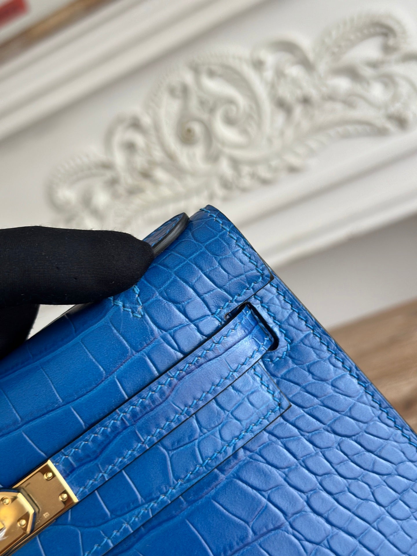 HM 26S KELLY MINI 22CM IN DARK BLUE CROC EMBOSSED CALFSKIN GOLD KELLY BUCKLE