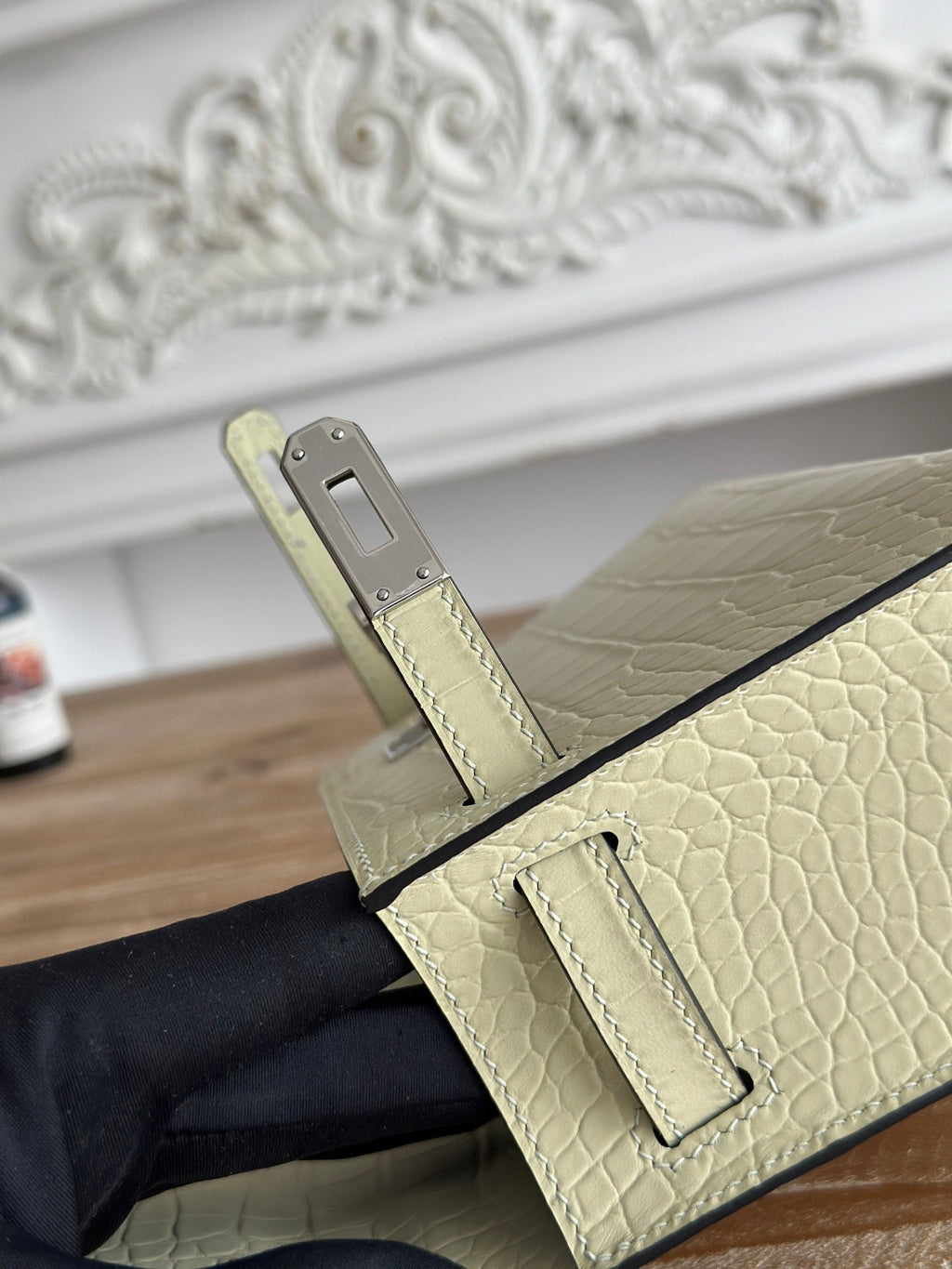 HM 26S KELLY MINI 22CM IN BEIGE CROC EMBOSSED CALFSKIN SILVER KELLY BUCKLE