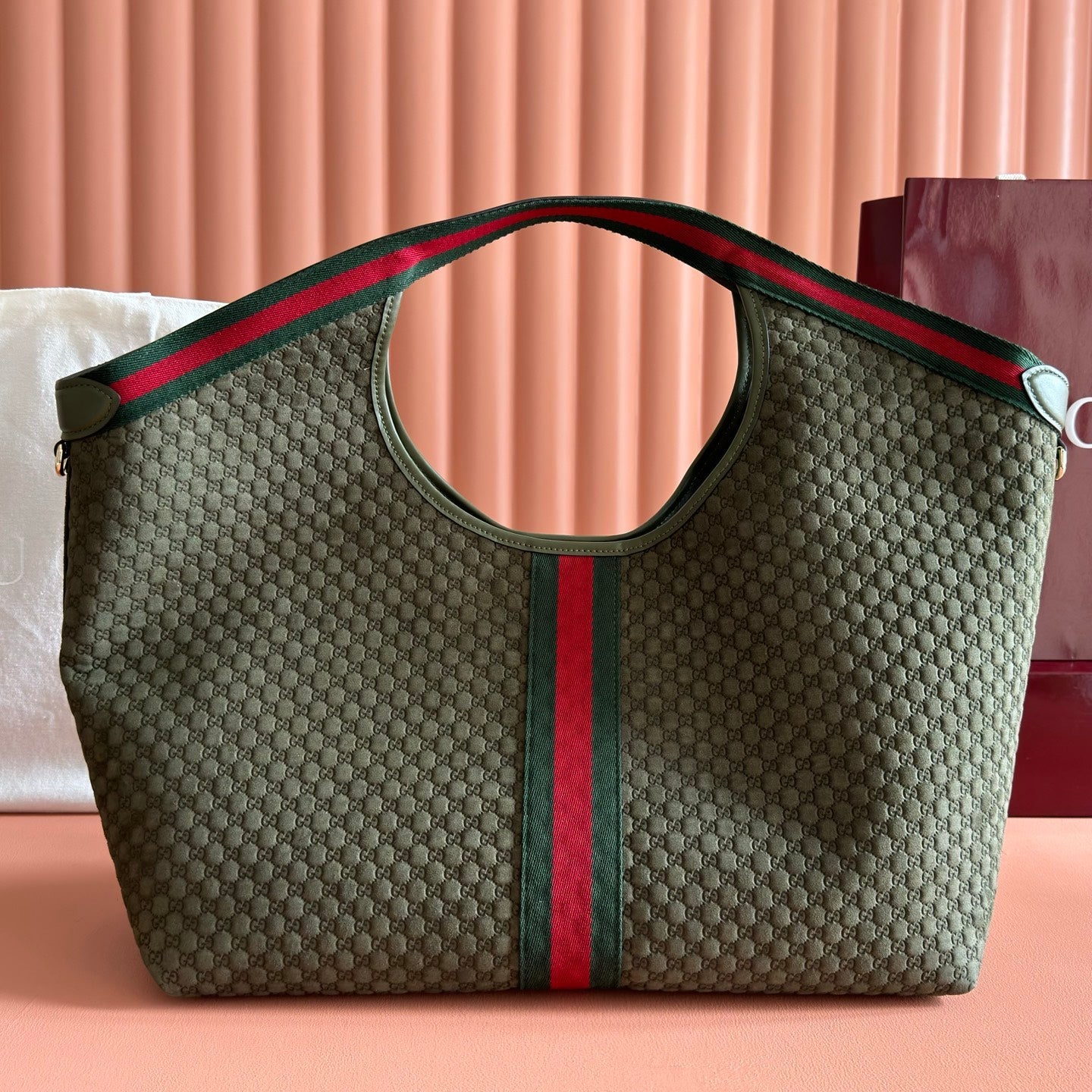 GUCCI 26S GIGLIO LARGE TOTE BAG 60 IN DARK MOSS GREEN EMBOSSED SUEDE