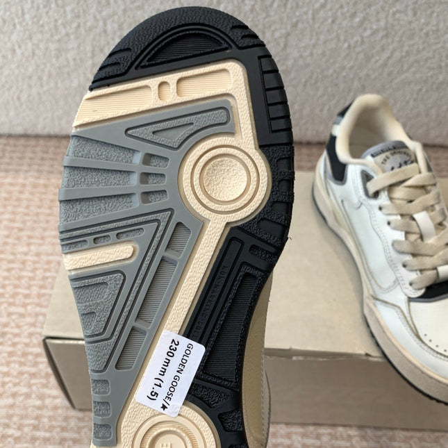 FORTY2 SNEAKERS WITH BLACK STAR AND WHITE LEATHER HEEL TAB