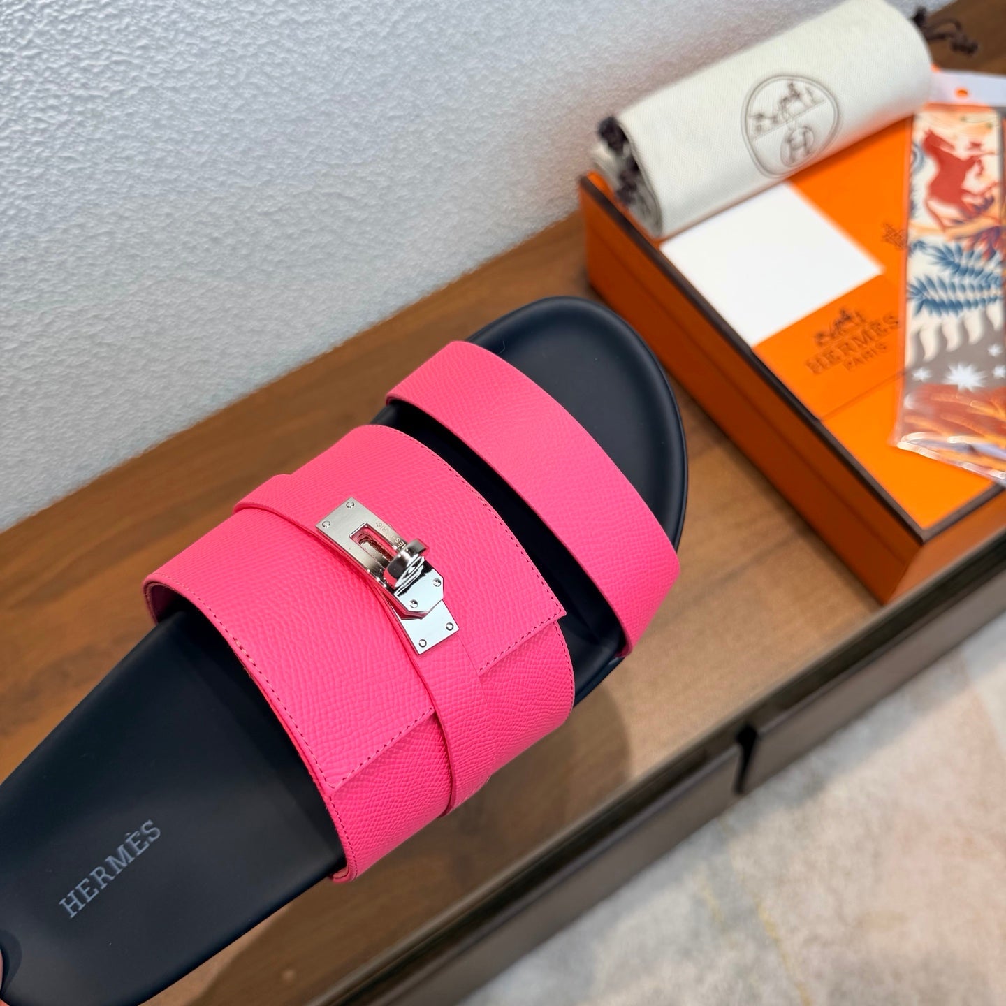 HM 26S KELLY BUCKLE DOUBLE STRAP SANDALS IN DARK PINK CALFSKIN