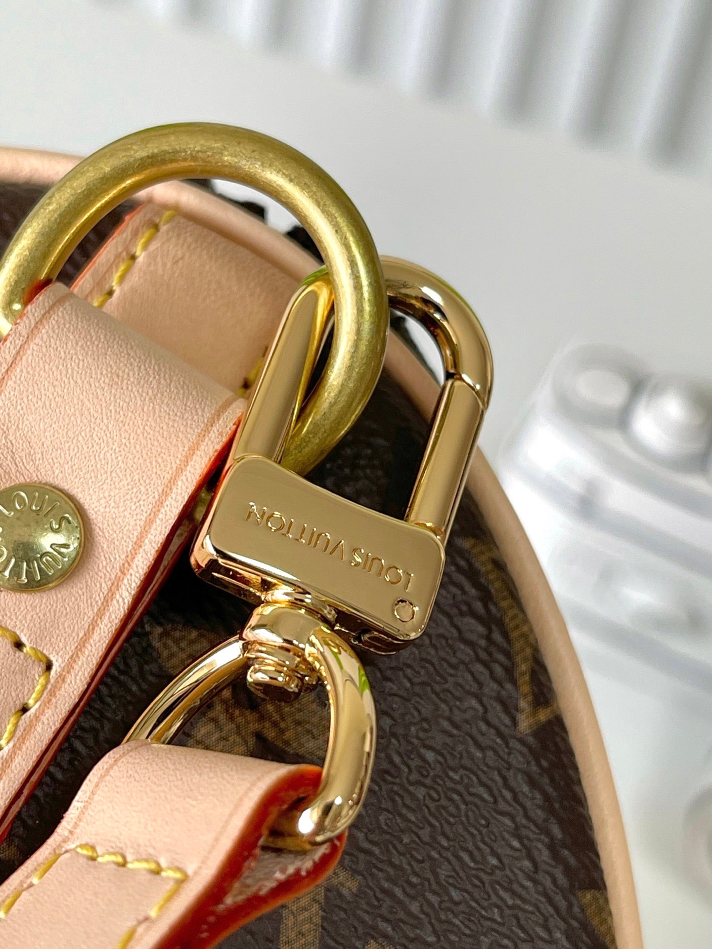 SPEEDY BANDOLIÈRE 25 IN BROWN MONOGRAM CANVAS GOLD HARDWARE