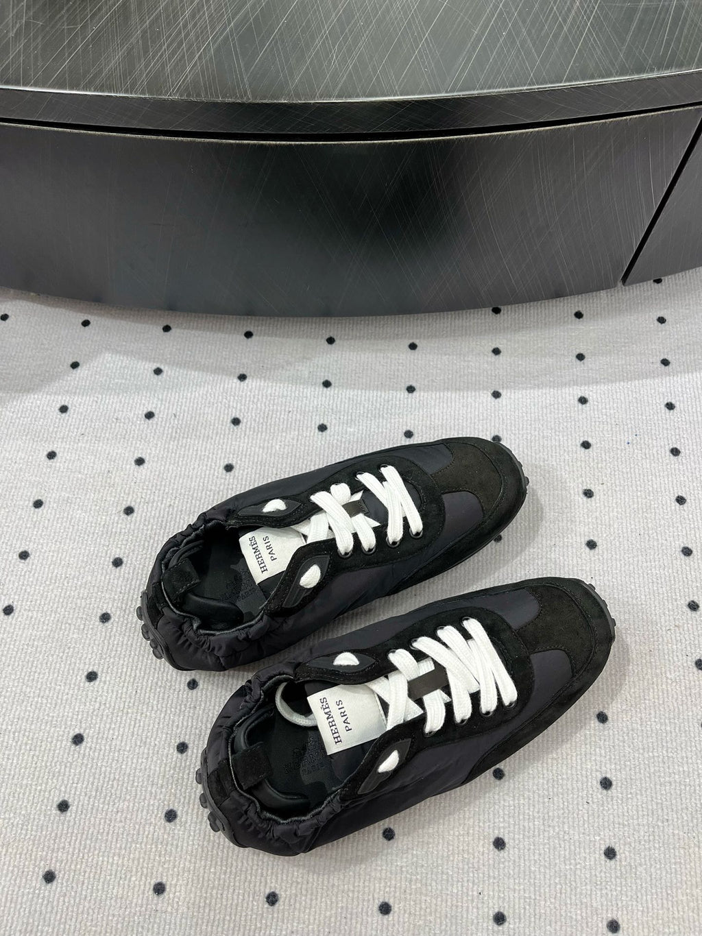 TRAIL SNEAKER IN BLACK SUEDE