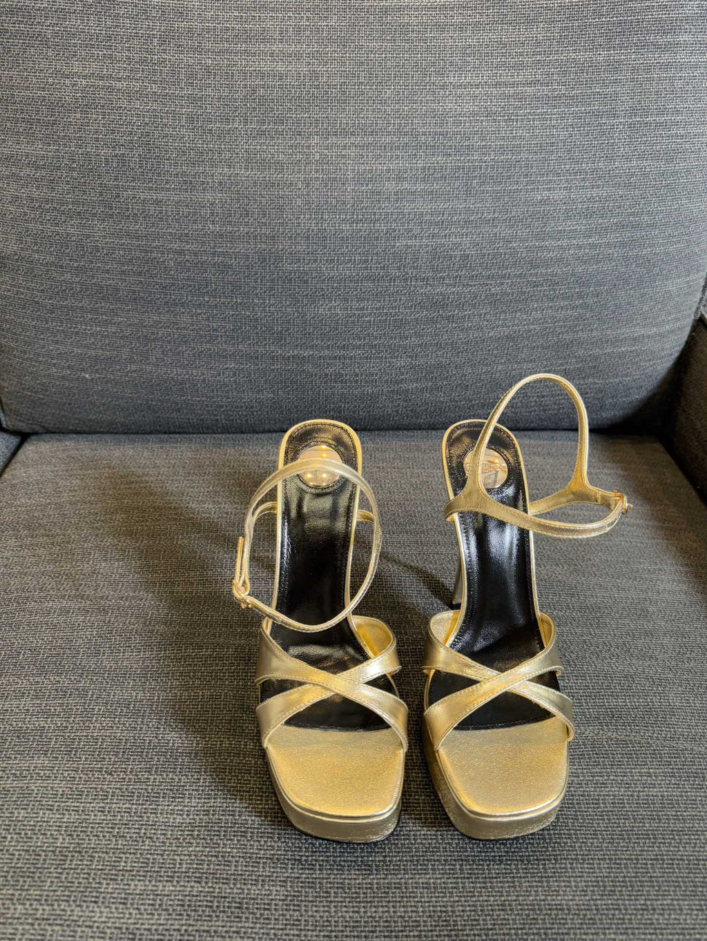 YSL 26S CROSS-STRAP SANDALS 150 MM IN GOLD CALFSKIN
