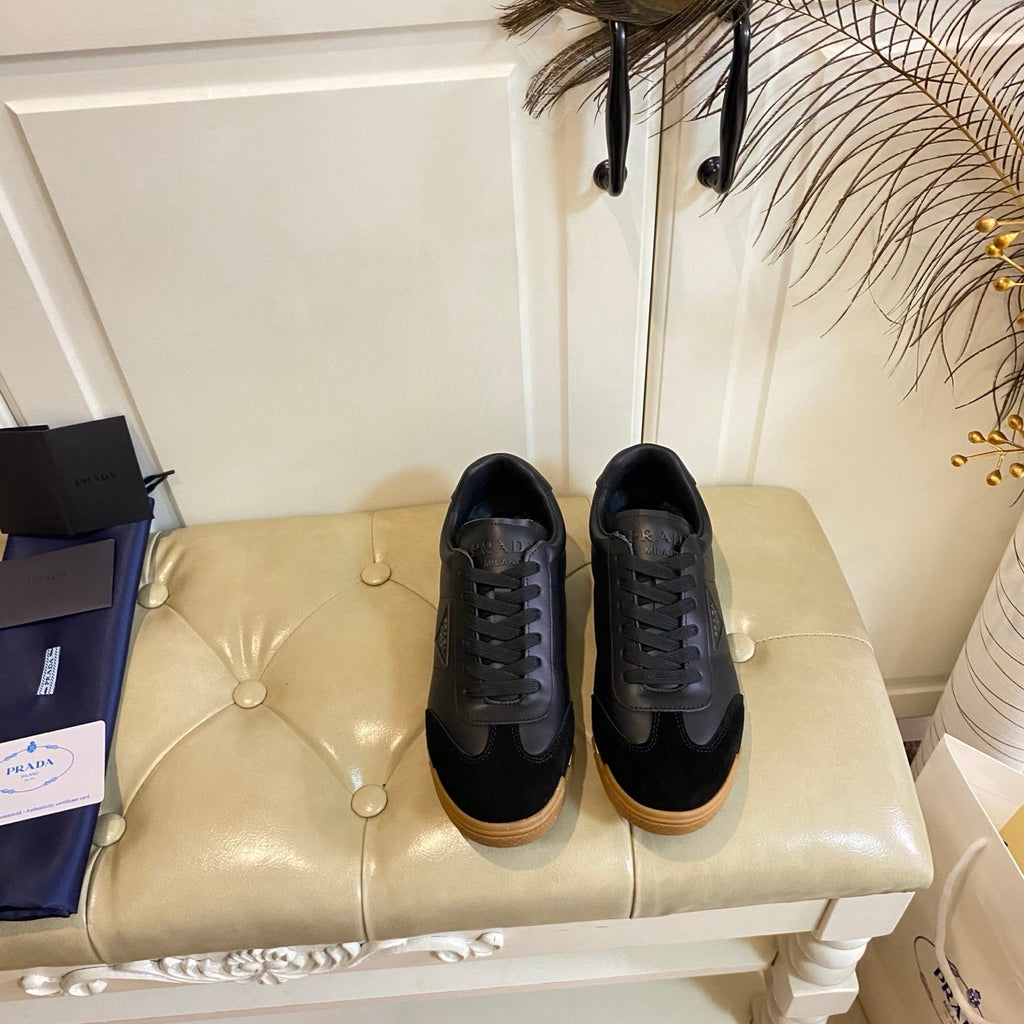 PRADA 26S LACE UP SNEAKERS IN BLACK CALFSKIN AND SUEDE