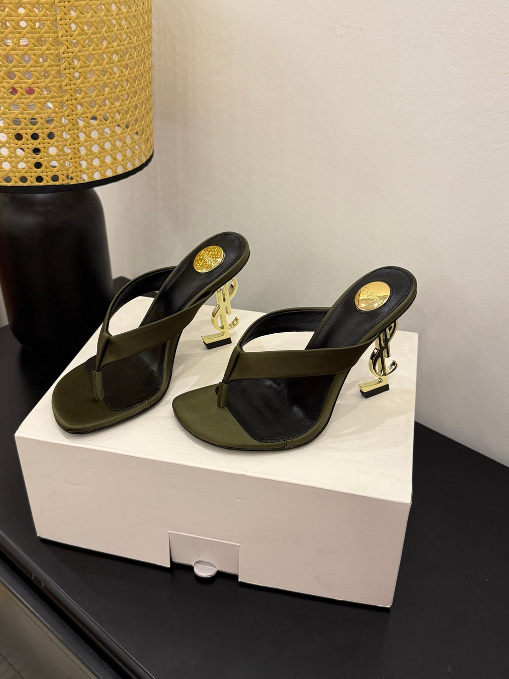YSL 26S TOE-POST HIGH HEEL SANDALS IN MOSS GREEN SATIN