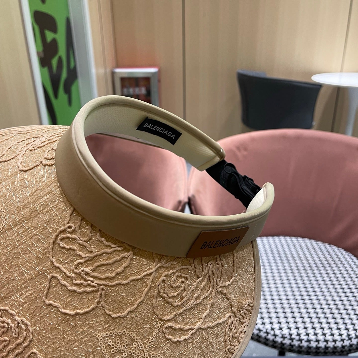 BALENCIAGA 26S SUMMER SUN HAT STYLE 120