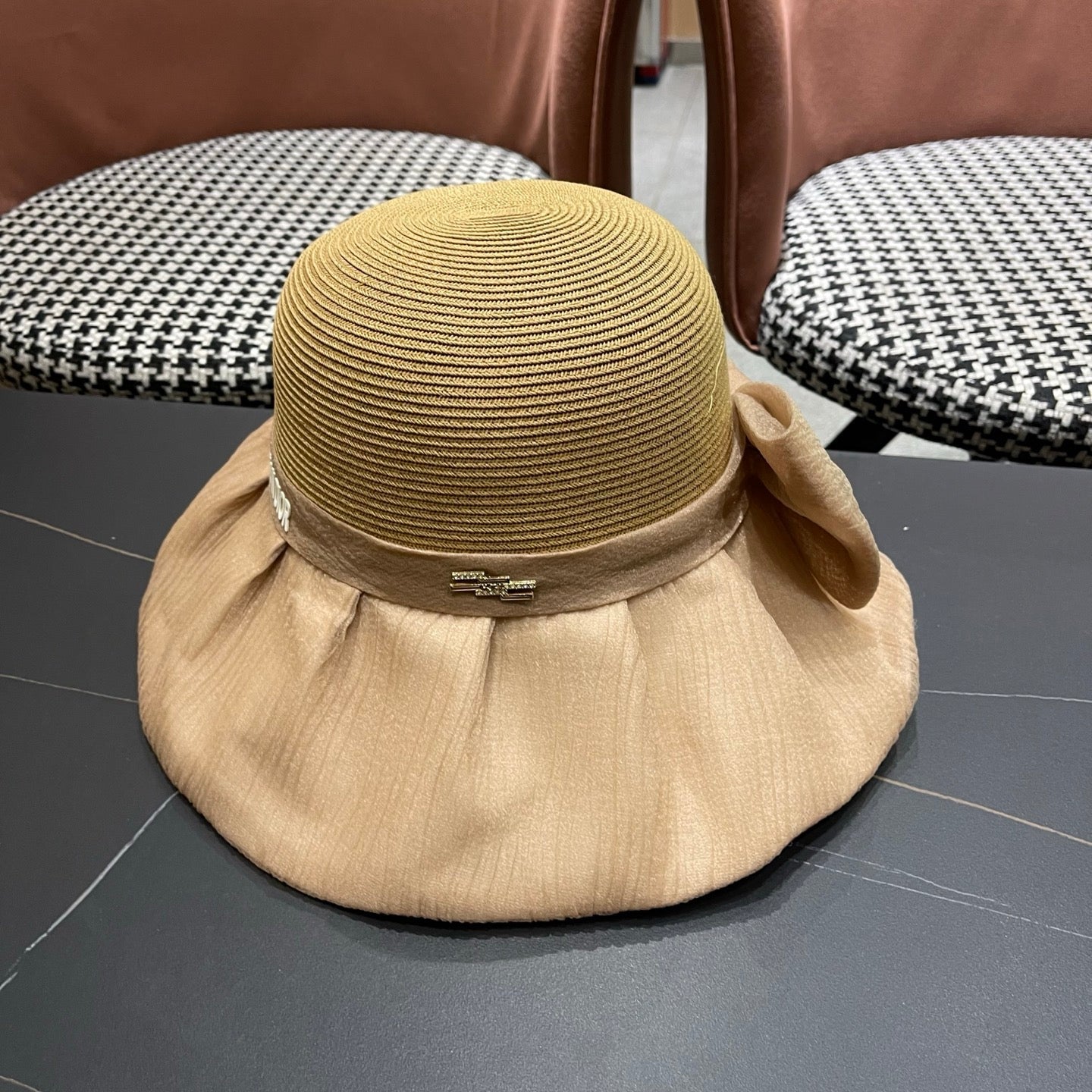 DIOR 26S SILK-BRIM HAT STYLE 74