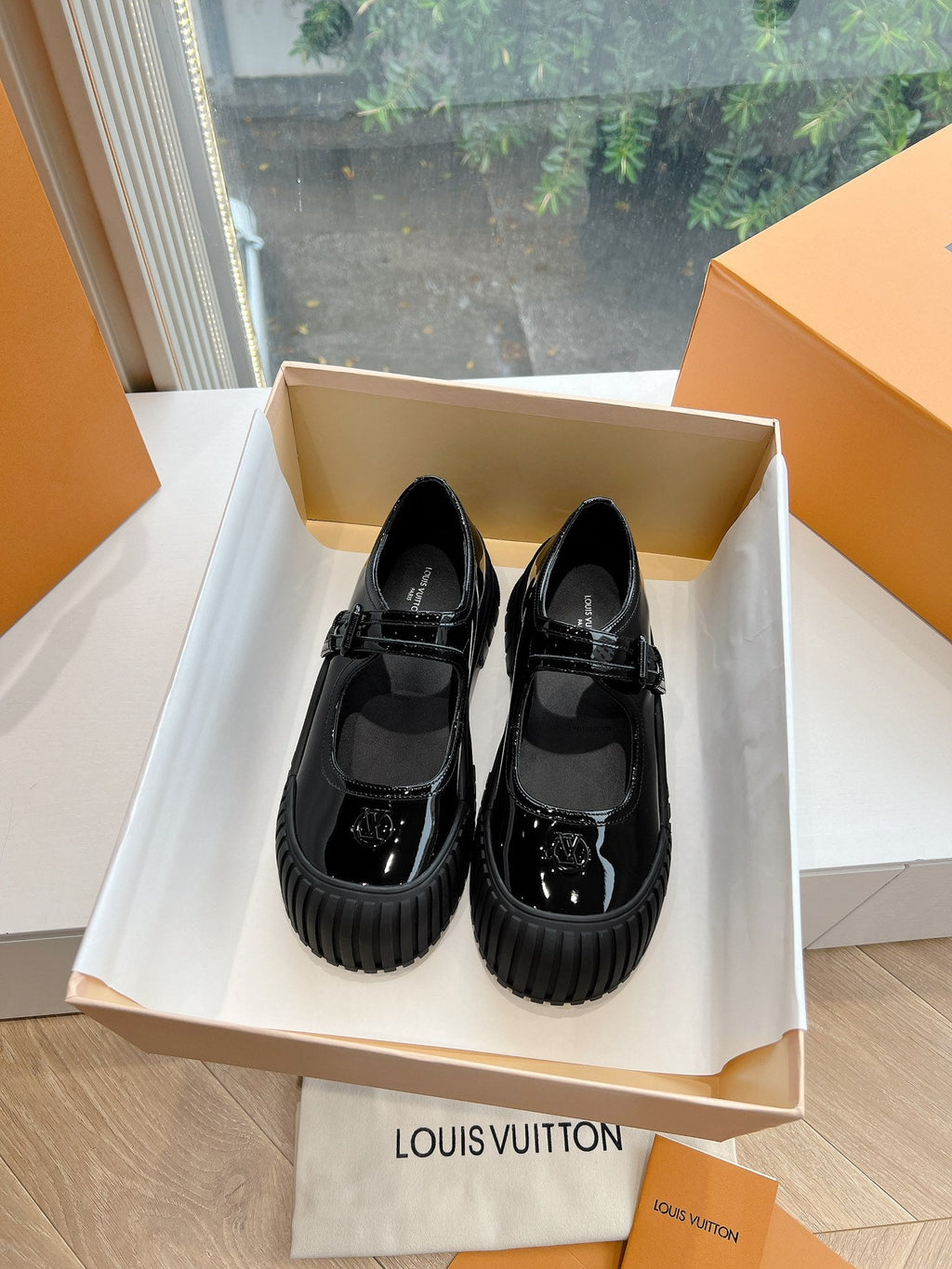 RUBY FLAT MARY JANE IN BLACK PATENT CALFSKIN