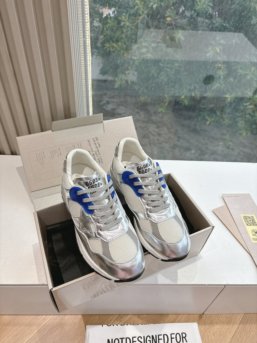 DAD-STAR SNEAKERS IN WHITE MESH SILVER CALFSKIN BLUE EYELETS