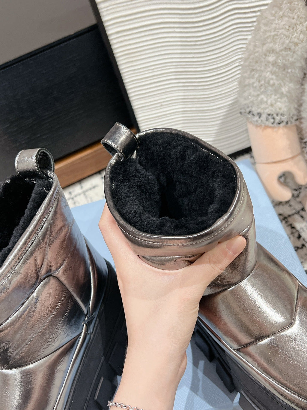 MONOLITH ANKLE BOOTS IN METALLIC GRAY CALFSKIN AND LAMB FUR LINING
