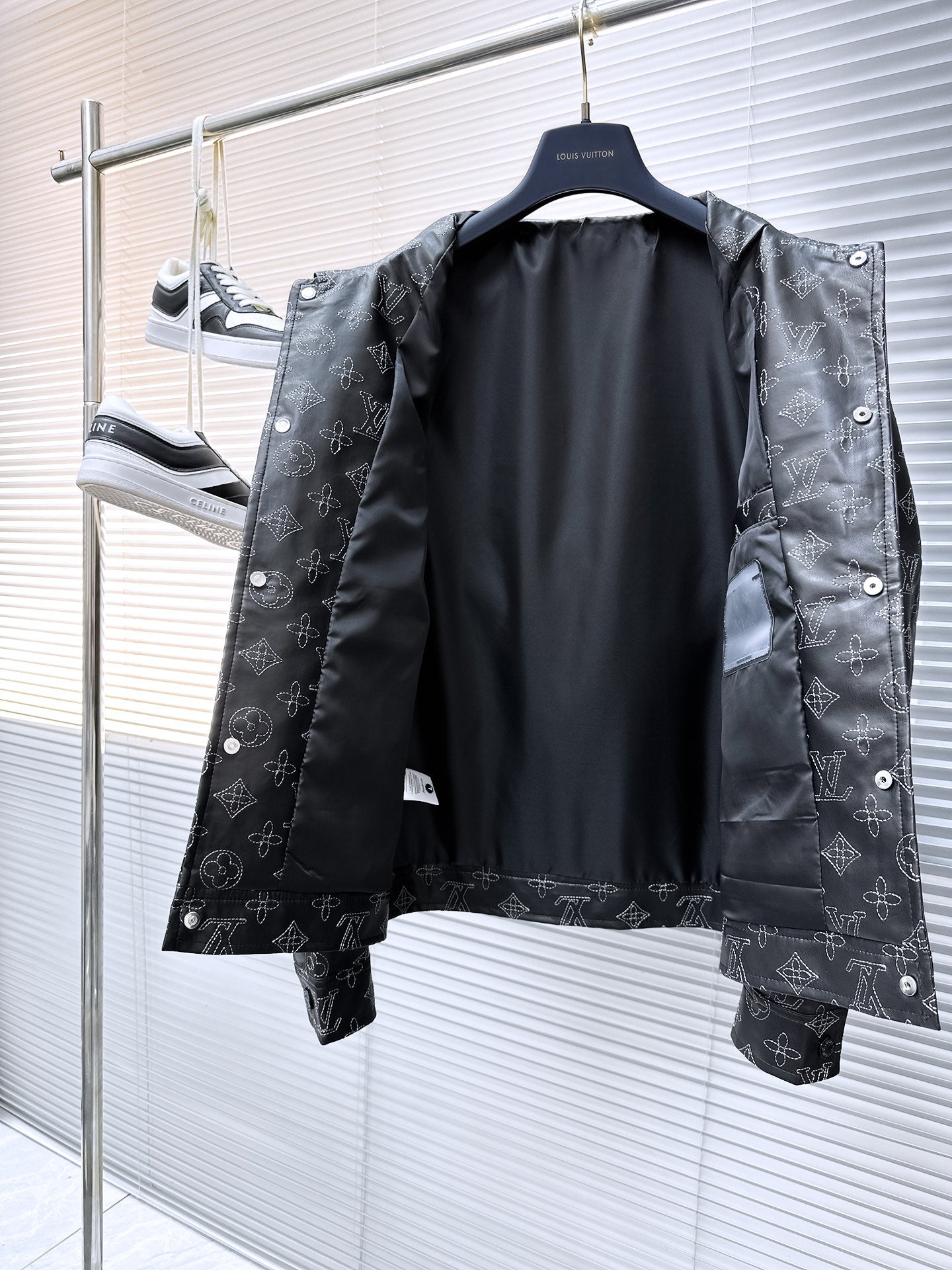 LV SHIRT JACKET IN BLACK MONOGRAM EMBROIDERED CALFSKIN 239119