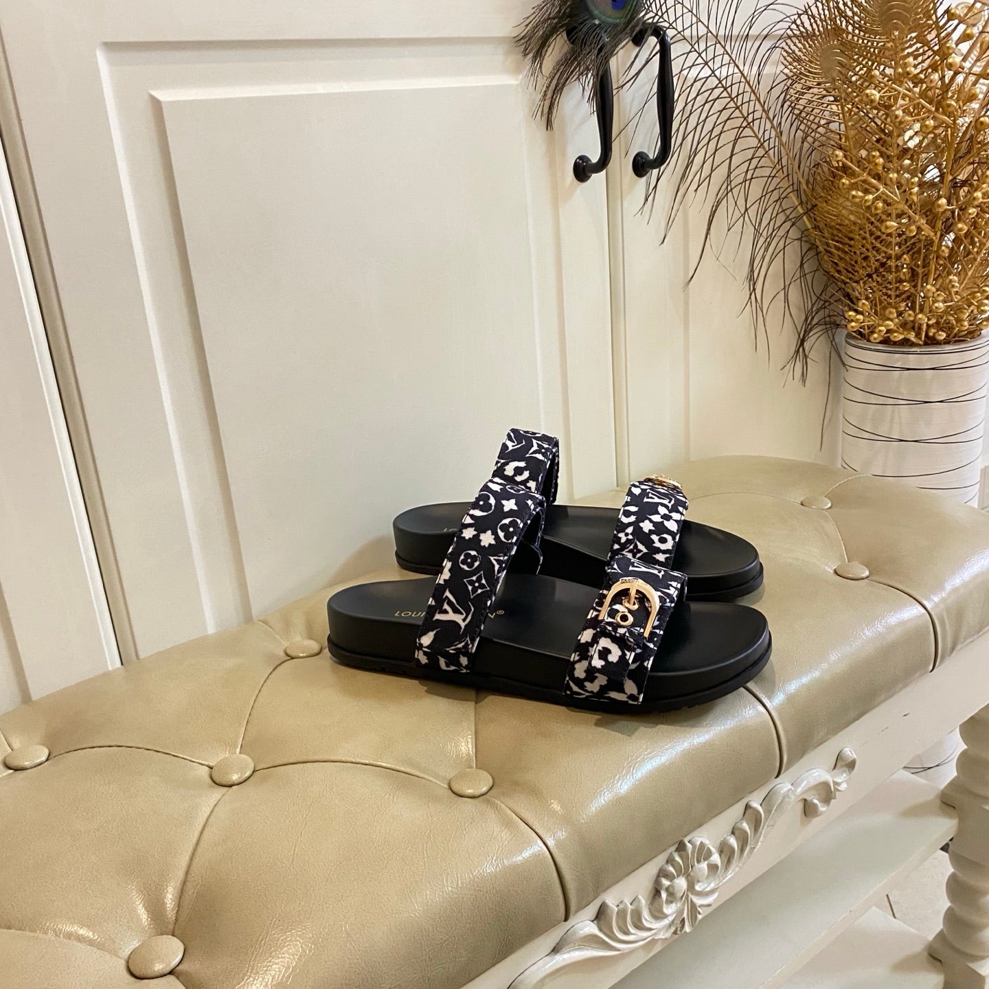 LV 26S DOUBLE-STRAP PILLOW MULES IN WHITE AND BLACK CANVAS