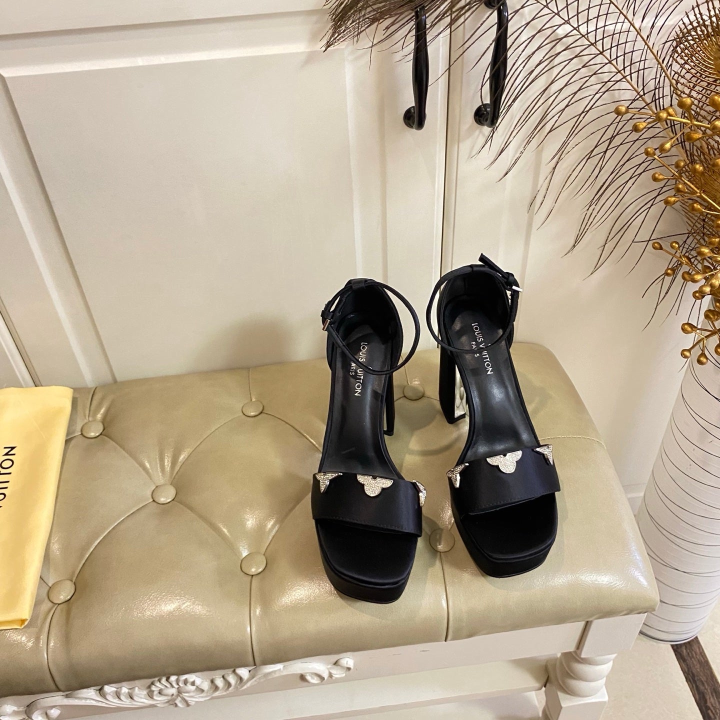 LV 26S HIGH-HEELED SANDALS 110 MM IN BLACK SATIN AND CALFSKIN