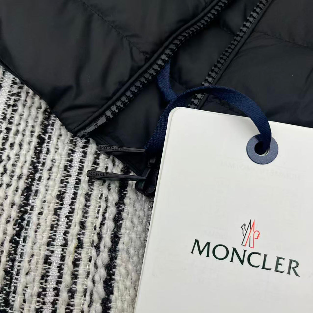 MONCLER 25S JACKET IN BLACK 085