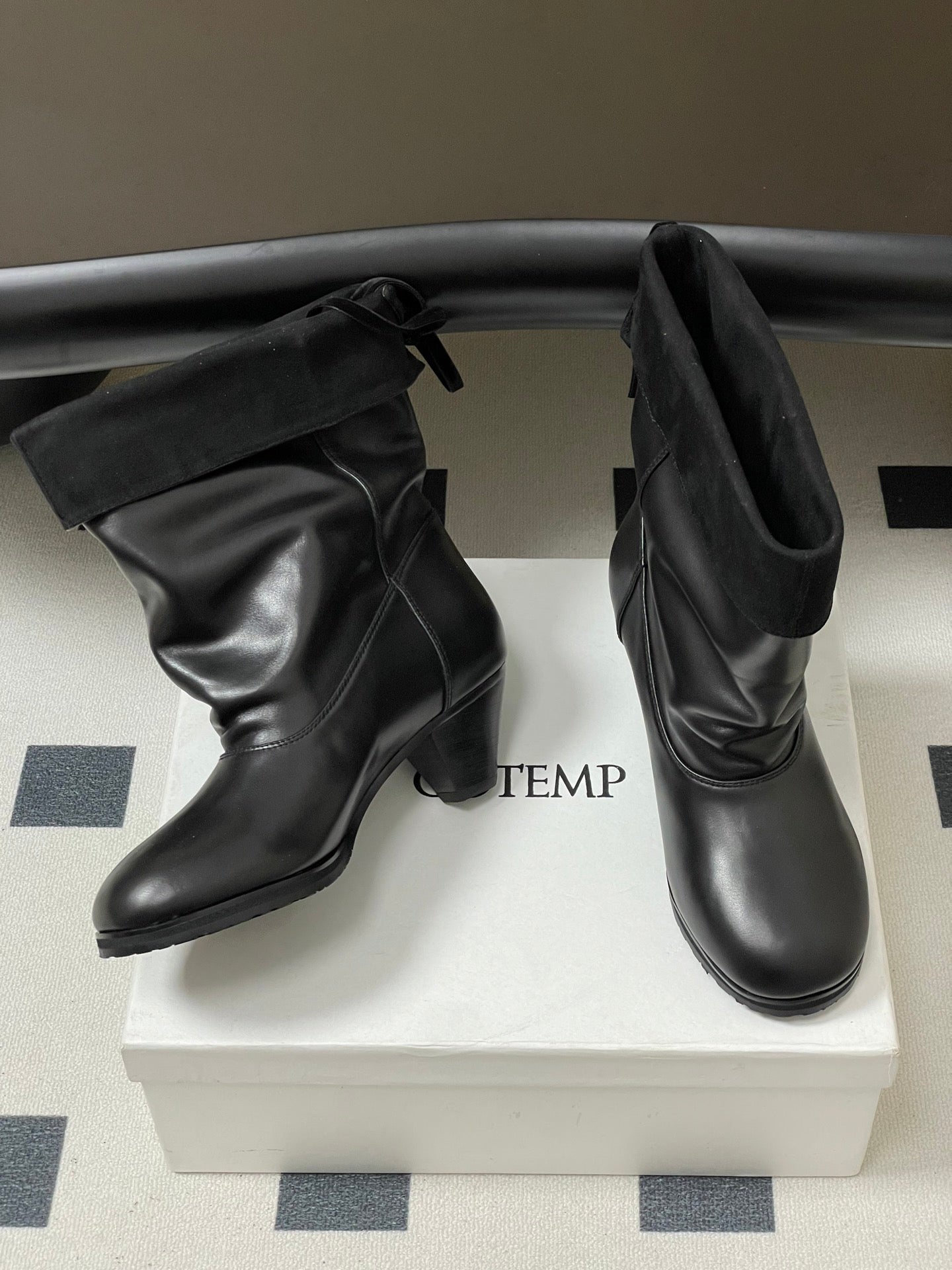 ALO 25S FOLD-OVER ANKLE BOOTS 50 MM IN BLACK LAMBSKIN