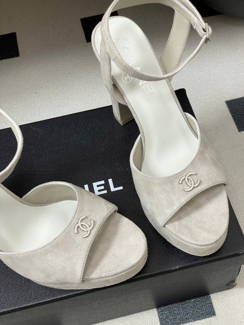 CHANEL 26S HIGH HEEL SANDALS 120 MM IN CREAM BEIGE SUEDE