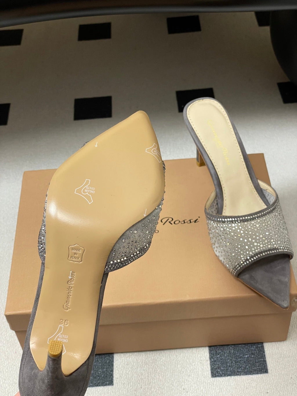 GIANVITO ROSSI 26S HIGH HEELS 85 MM IN GREY SUEDE WITH RHINESTONE STRAP