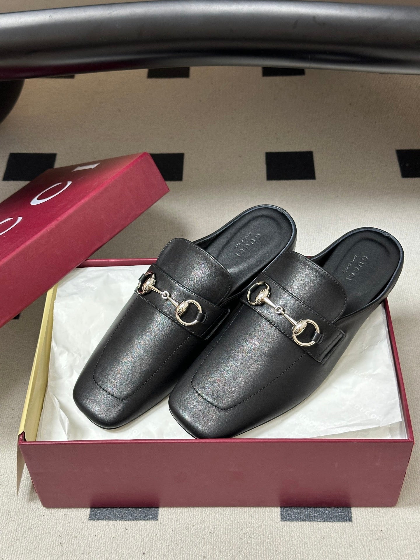 GUCCI 26S HORSEBIT LOAFER MULES IN BLACK CALFSKIN