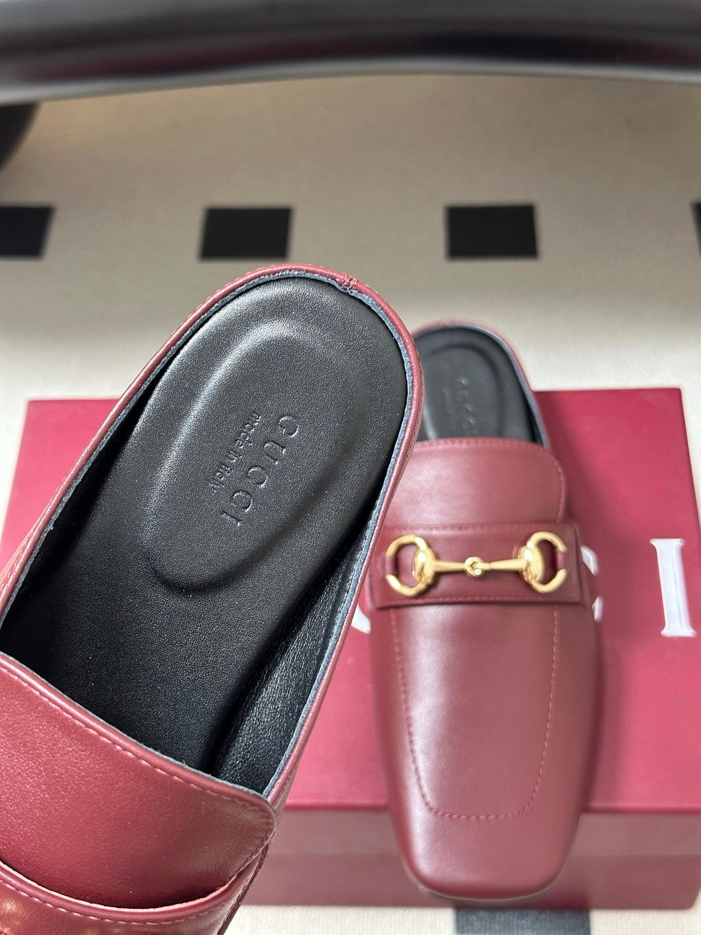 GUCCI 26S HORSEBIT LOAFER MULES IN RED CALFSKIN