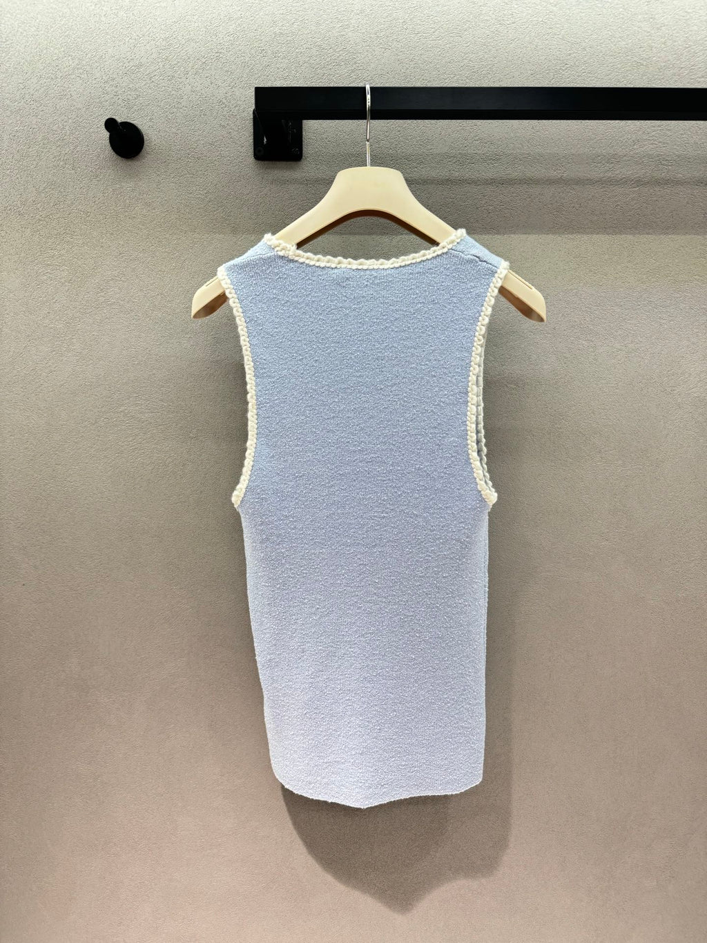 PRADA 26S SLEEVELESS SWEATER STYLE 870
