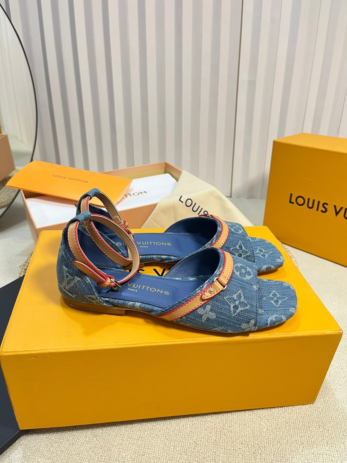 LV 26S ANKLE STRAP FLATS IN BLUE MONOGRAM DENIM