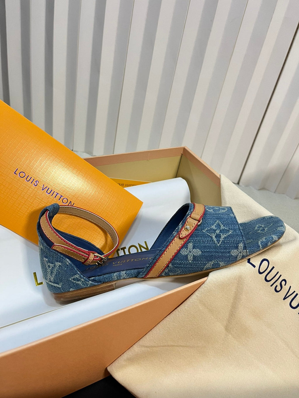 LV 26S ANKLE STRAP FLATS IN BLUE MONOGRAM DENIM