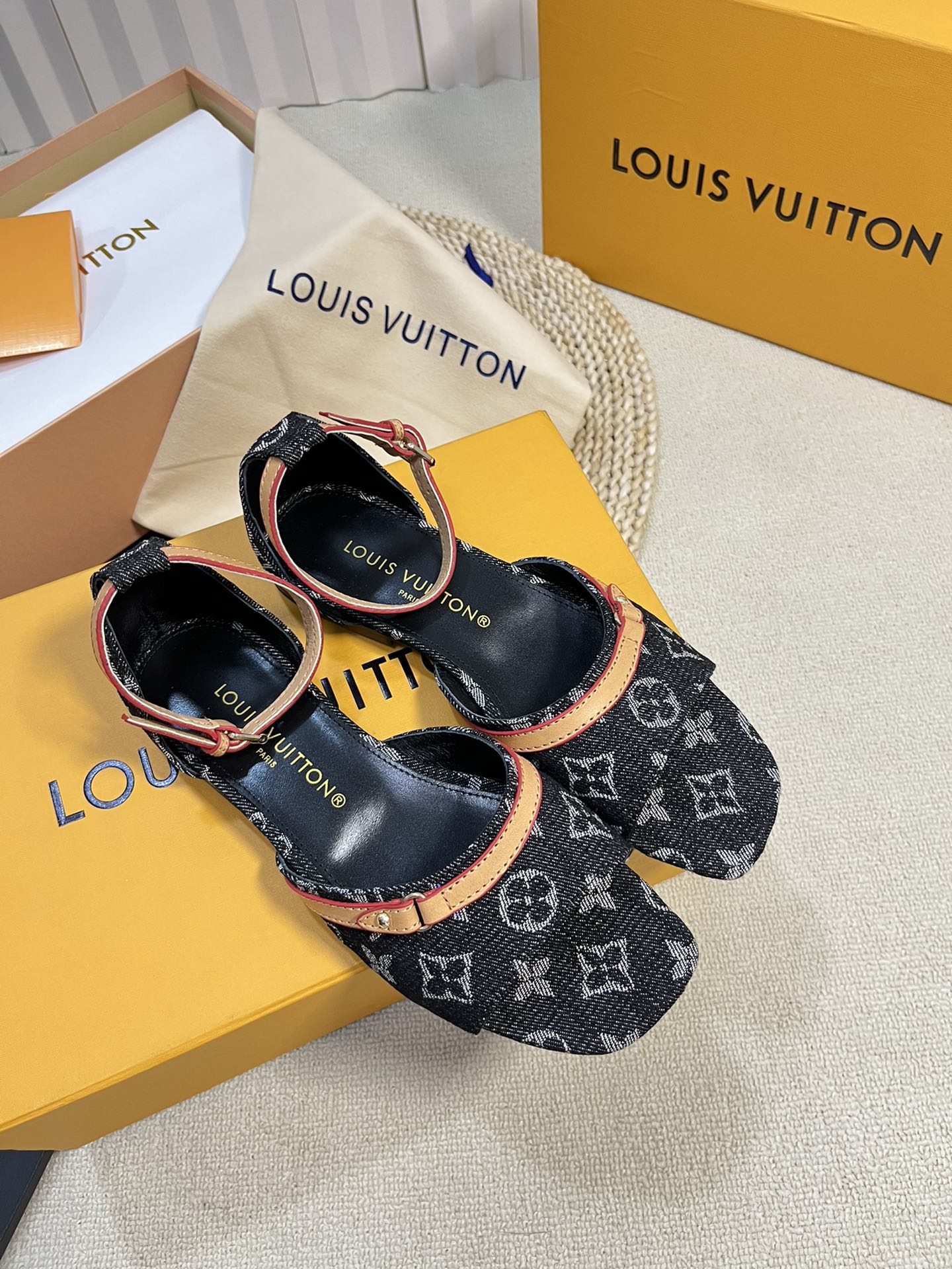 LV 26S ANKLE STRAP FLATS IN BLACK MONOGRAM DENIM