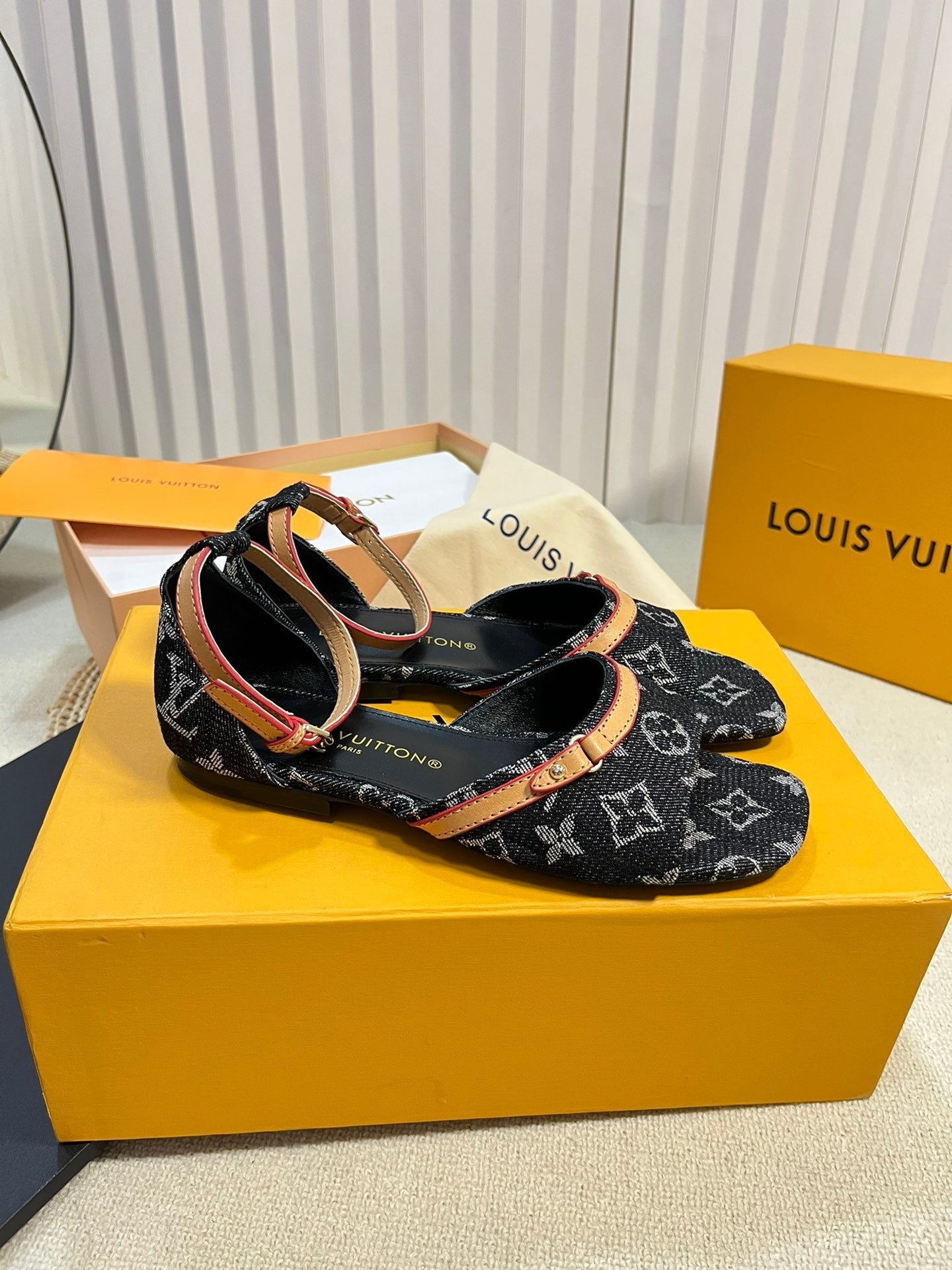 LV 26S ANKLE STRAP FLATS IN BLACK MONOGRAM DENIM