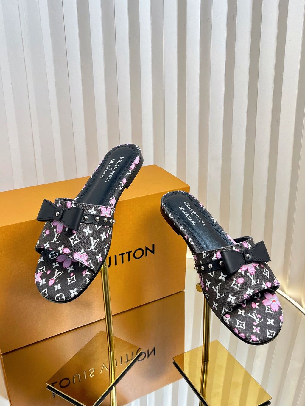 LV 26S FLAT MULES IN BLACK CALFSKIN CHERRY BLOSSOM MONOGRAM WITH BOW