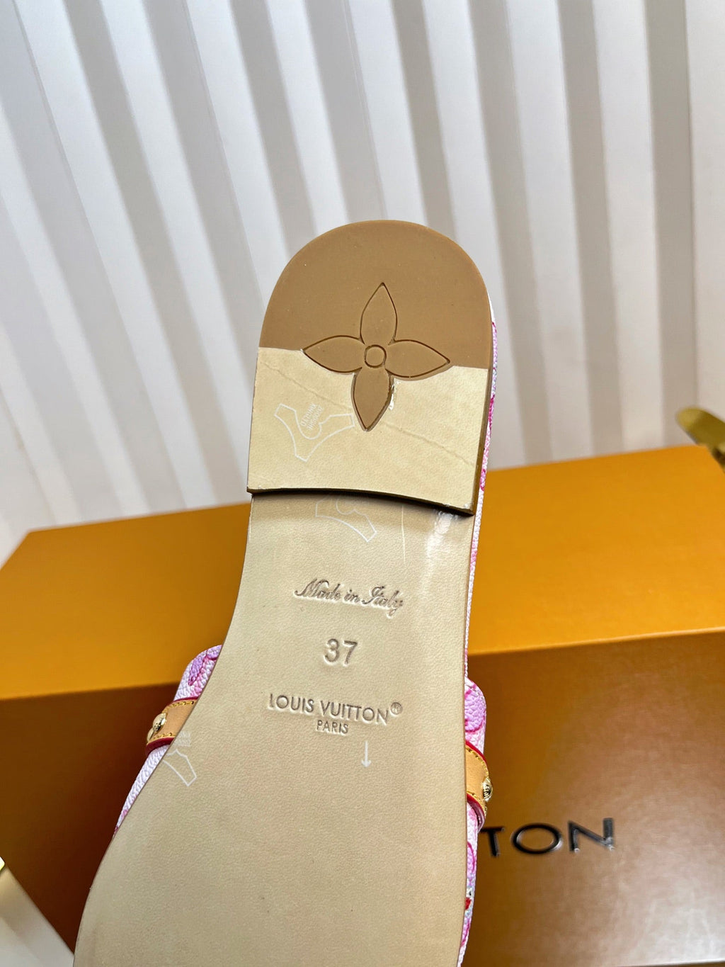 LV 26S FLAT MULES IN LIGHT PINK CALFSKIN CHERRY BLOSSOM MONOGRAM WITH BOW