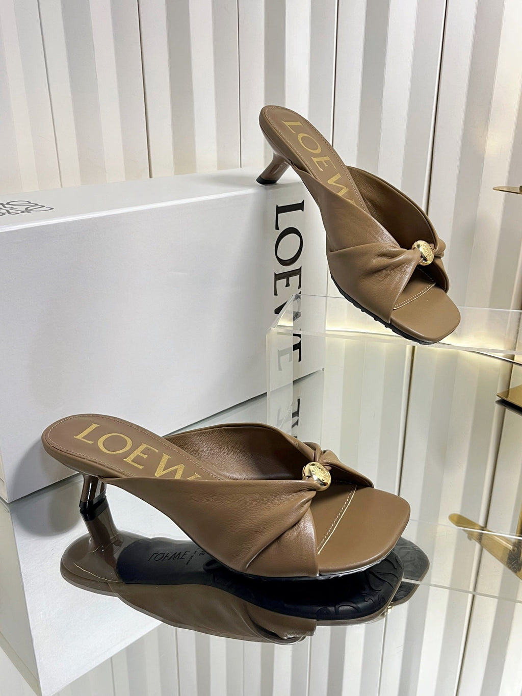 LOEWE 26S HEELED SANDALS 45 MM IN CAMEL BROWN CALFSKIN