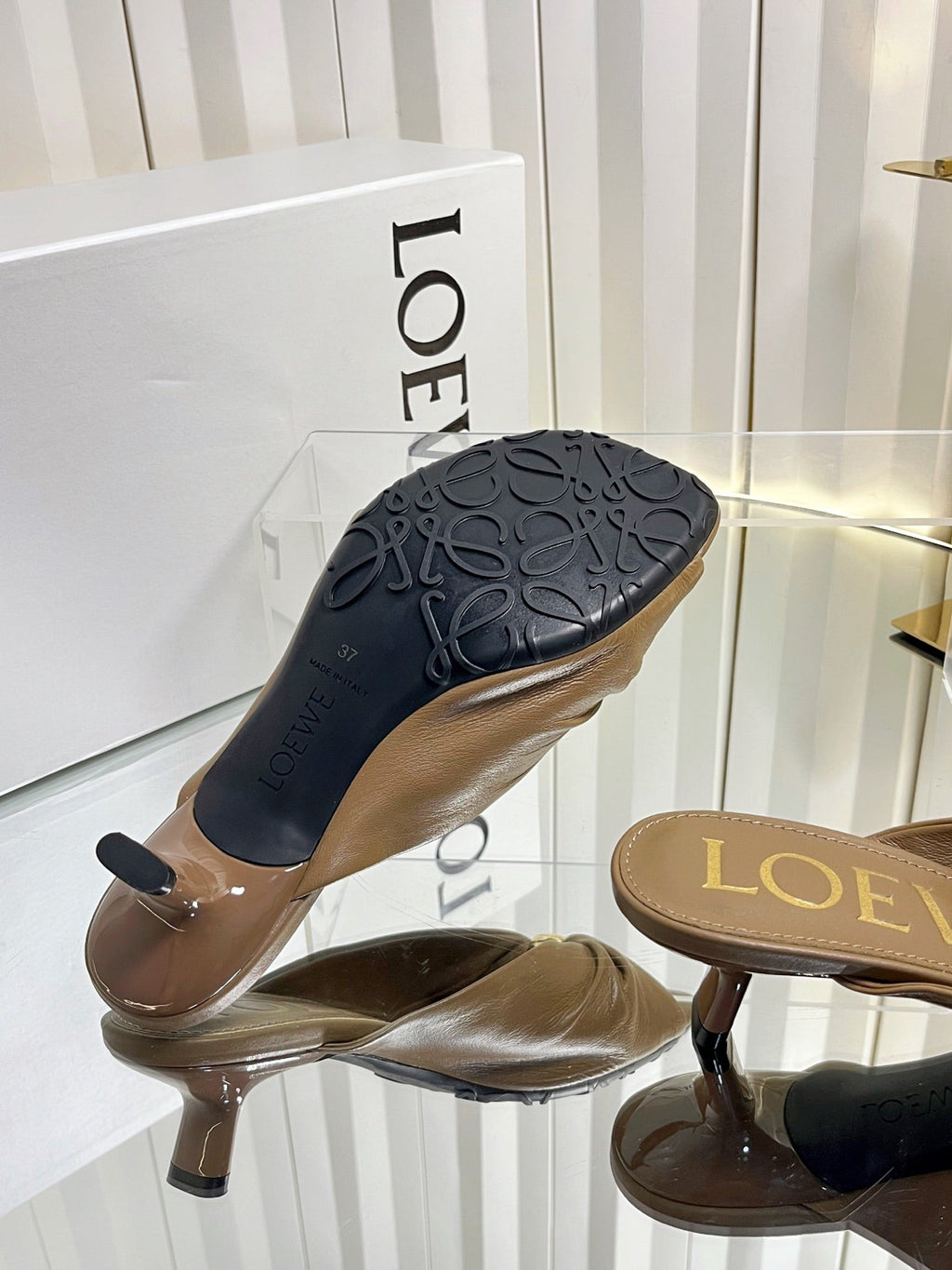 LOEWE 26S HEELED SANDALS 45 MM IN CAMEL BROWN CALFSKIN
