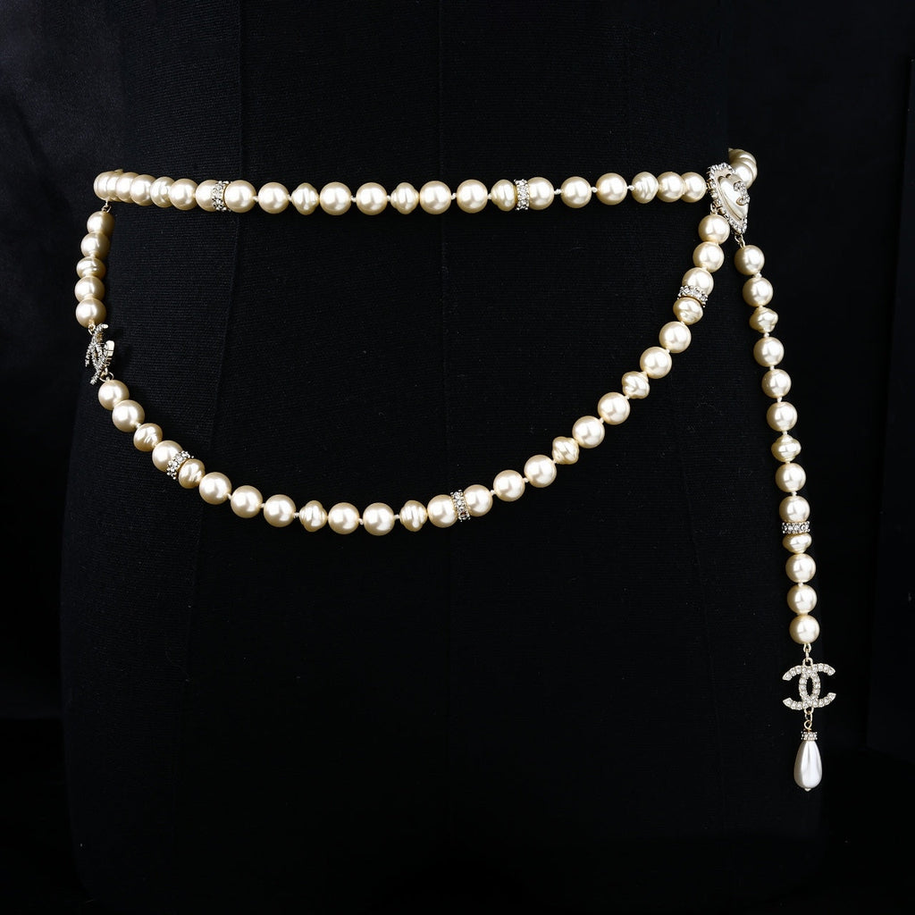 CHANEL 25S CHAIN BELT IN WHITE PEARL 614476